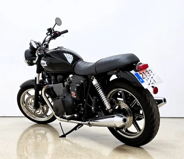 TRIUMPH BONNEVILLE 900 T100 - Imagen 8