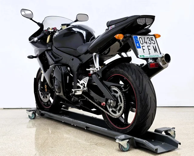 YAMAHA YZF R6 - Imagen 2