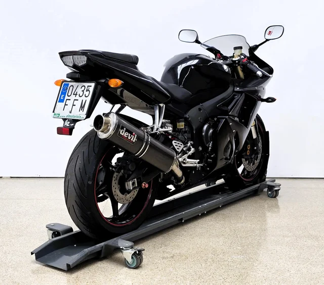 YAMAHA YZF R6 - Imagen 10