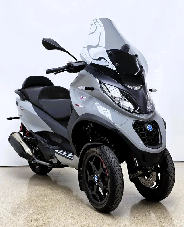 piaggio mp3 500