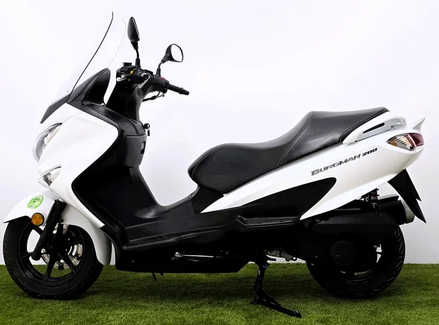 SUZUKI BURGMAN 200 ABS - Imagen 4
