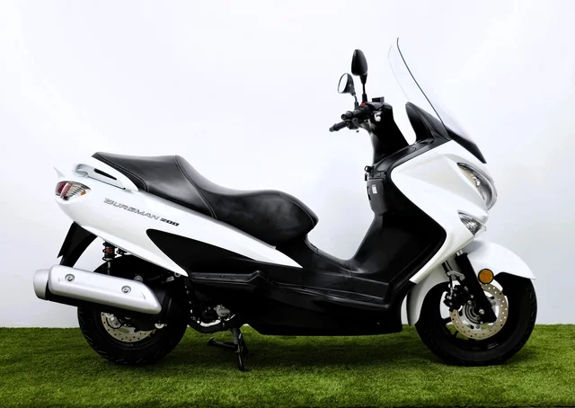 SUZUKI BURGMAN 200 ABS - Imagen 5