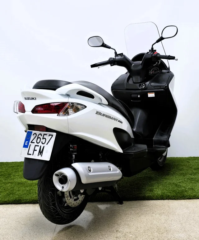 SUZUKI BURGMAN 200 ABS - Imagen 8